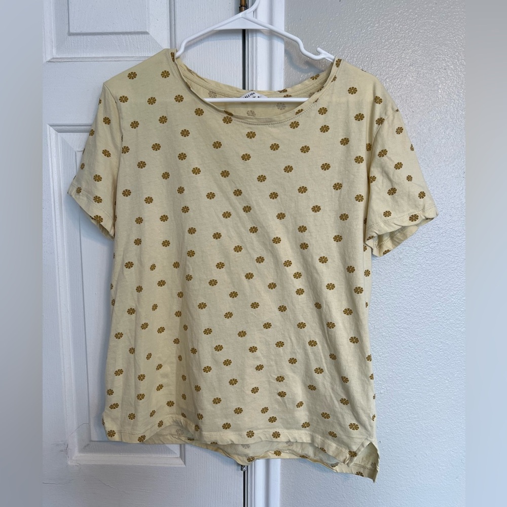 Calliope Lemon Wedge Yellow Stylish Everyday Graphic T-Shirt